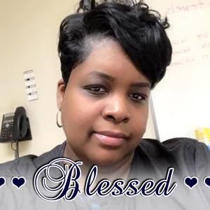 Meet your Posher, Melika